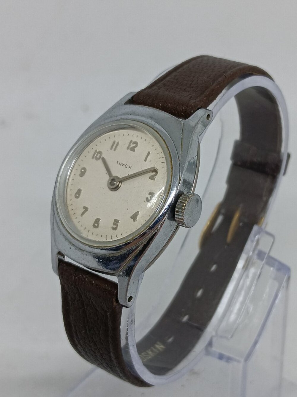 VINTAGE 1960s Timex Women's 24mm Manual Wind Silver Tone Leather Strap Watch
